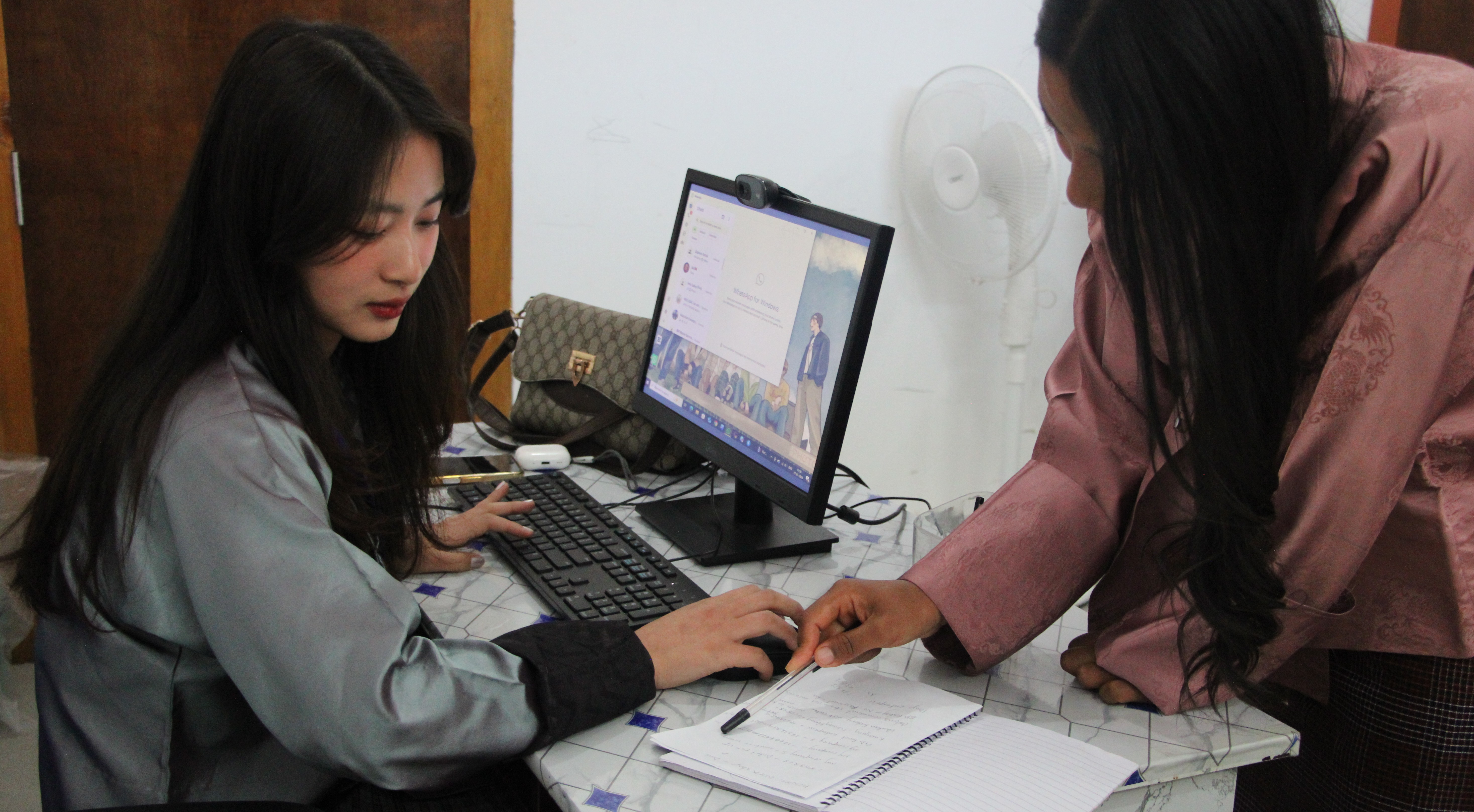 Web & Mobile Applications